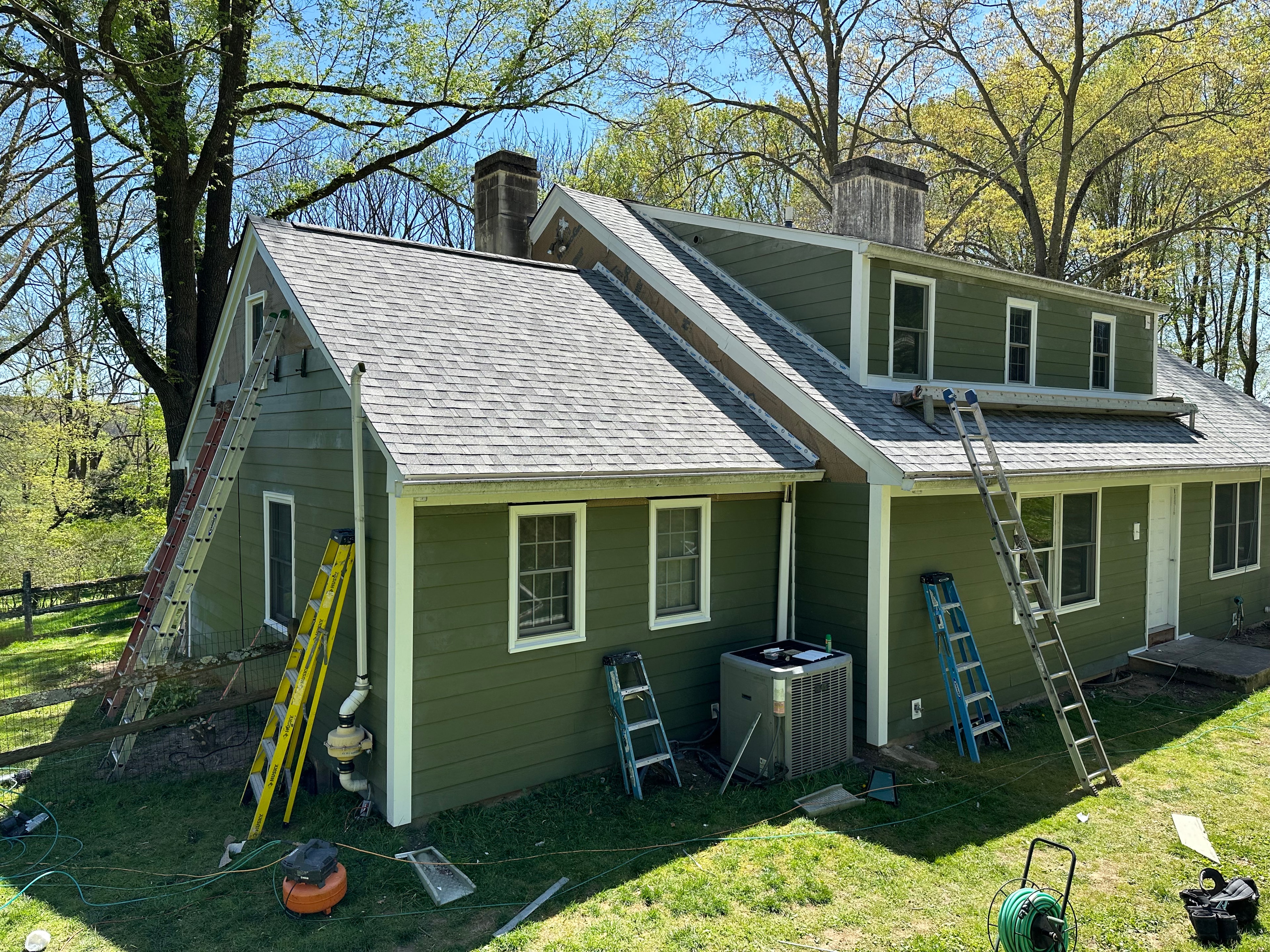 West Chester home with ProArmor underlayment installed on full roof deck, crew working